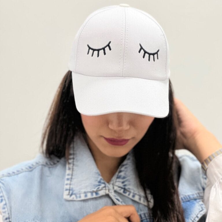 کلاه بیسبالی گلدوزی طرح مژه
