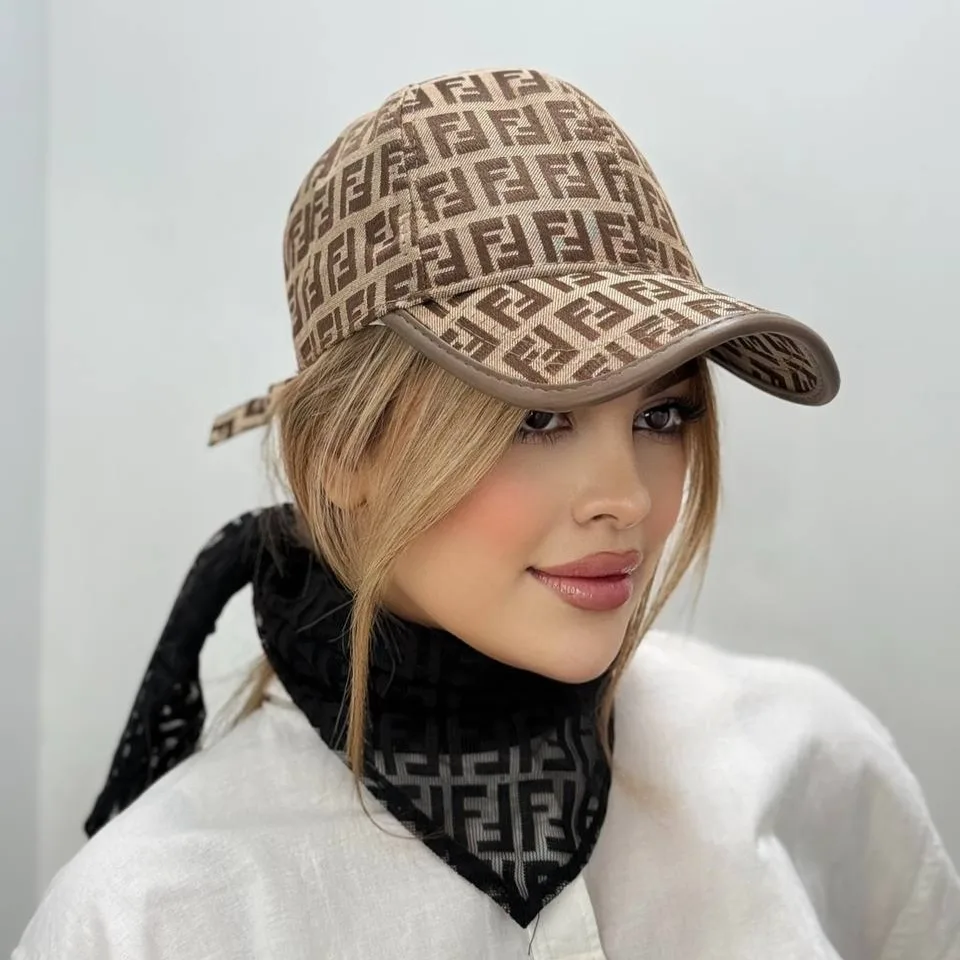 IMG_20250321_203635 کلاه بیسبالی فندی لبه چرم