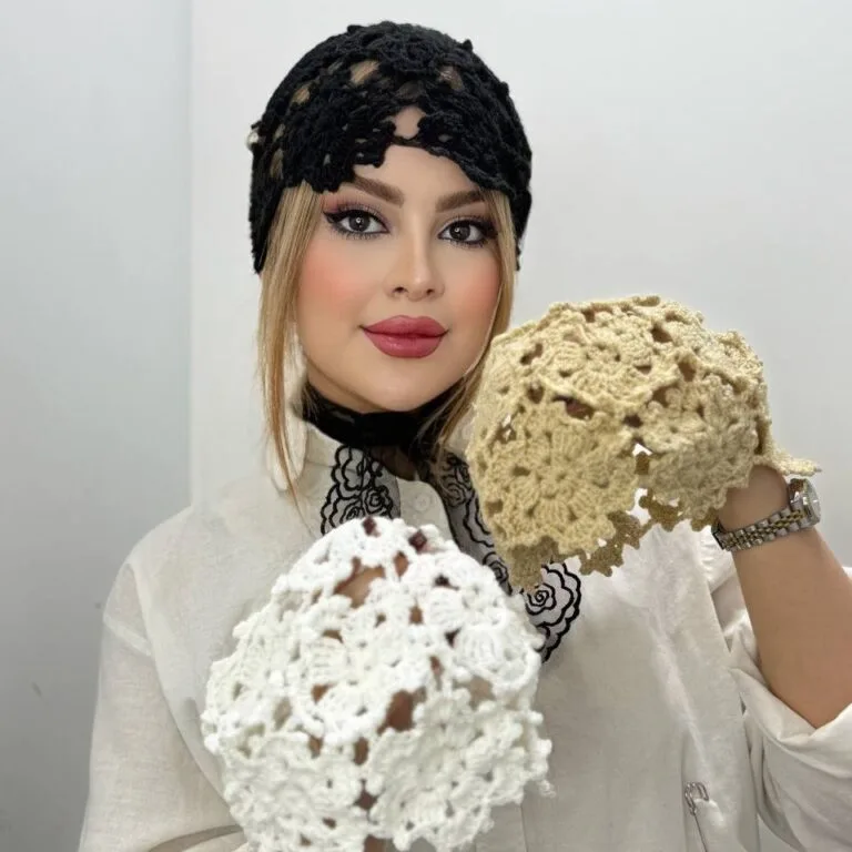 کلاه قلاب بافی گل برجسته