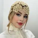کلاه قلاب بافی گل برجسته