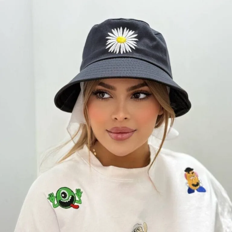 کلاه باکت کتان گلدوزی بابونه