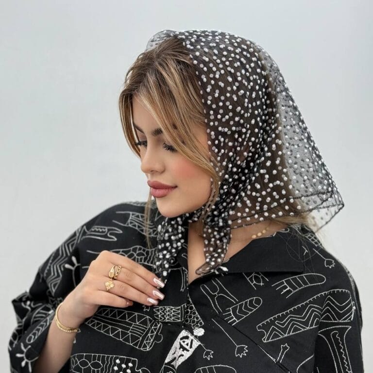 مینی اسکارف توری خال خالی