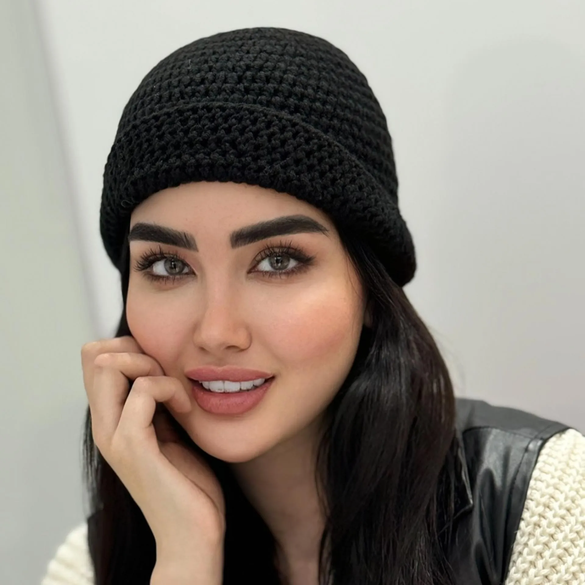 IMG_20251218_151118_11zon کلاه لئونی قلاب بافی