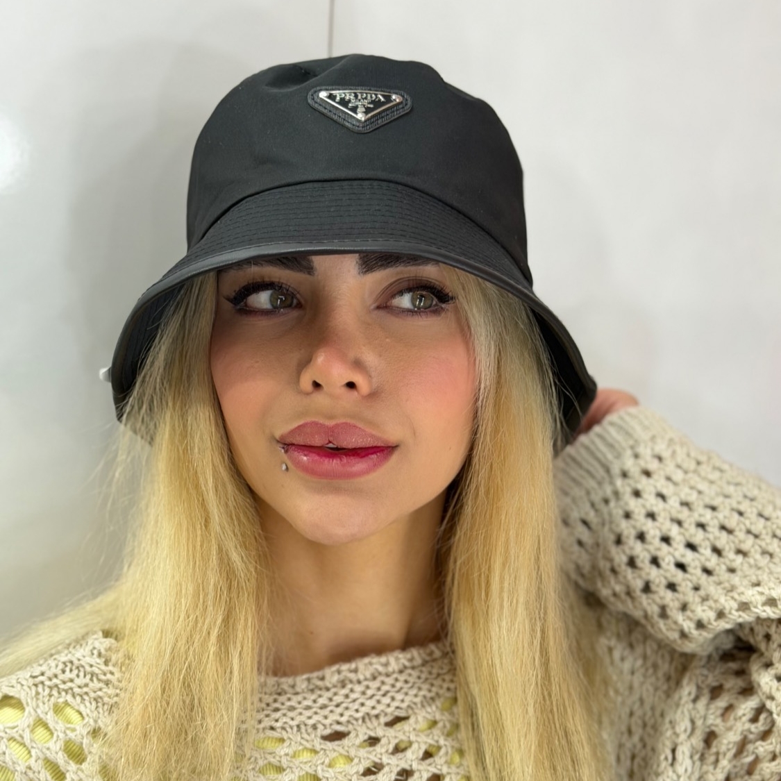 IMG_20260430_224140 خرید کلاه باکت پرادا دو رو