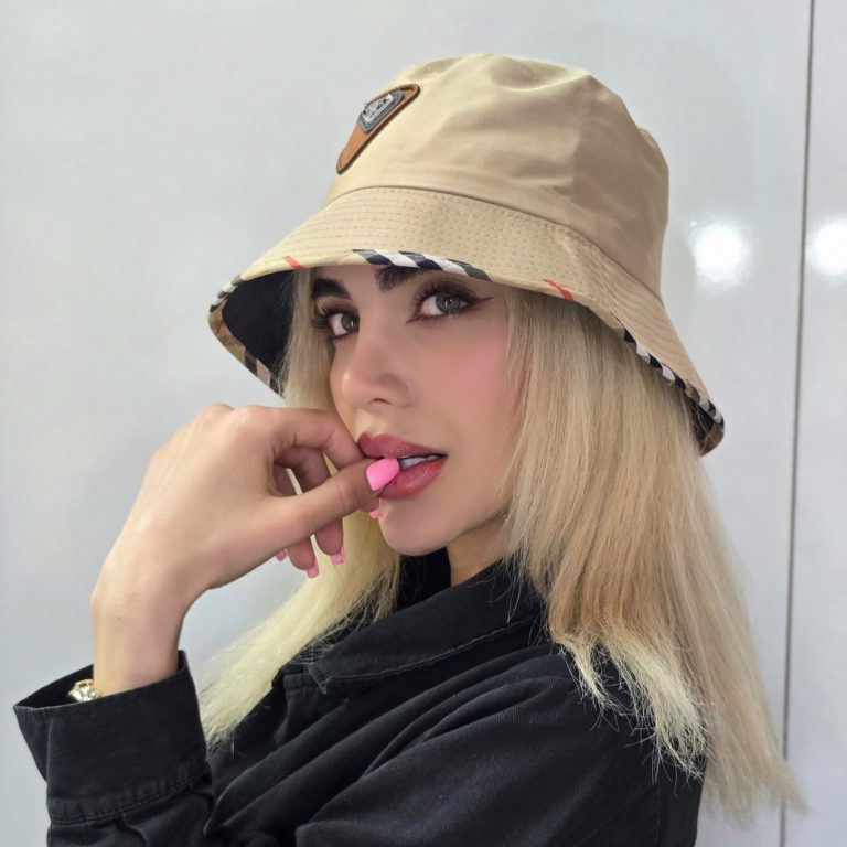 کلاه باکت پرادا مثلث