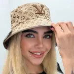 قیمت کلاه باکت دو رو لویی ویتون گلدوزی دار