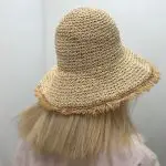 راهنمای خرید کلاه ساحلی رافیا لبه ریش ریش