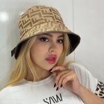 خرید کلاه باکت دو رو فندی طرح ریز