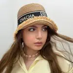 نمای دیگر کلاه ساحلی چاچا