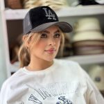 کلاه بیسبالی 47 مخمل la مشکی با نقاب خاکستری