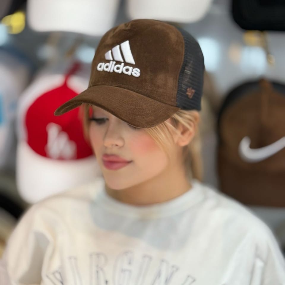 کلاه بیسبالی 47 مخمل آدیداس قهوه ای کلاه بیسبالی 47 مخمل آدیداس قهوه ای